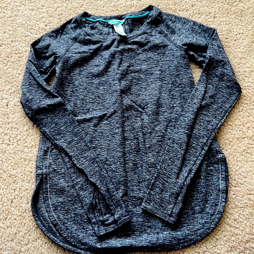 Ivivva long sleeve shirt.